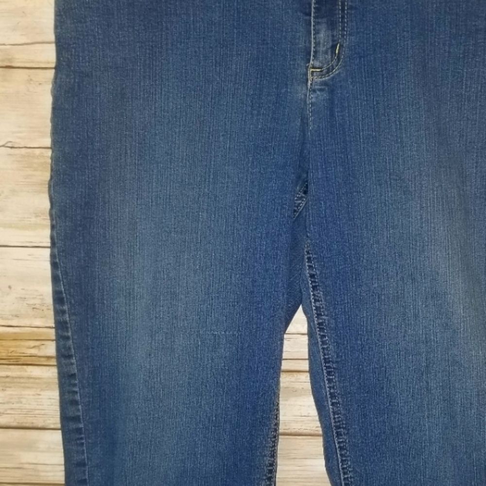 Chico's capris size 1